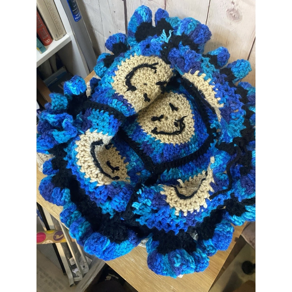 Extreme Ruffle Bucket Hat Pattern | Crochet Ruffle Bucket Hat Pattern - Picture 3 of 4